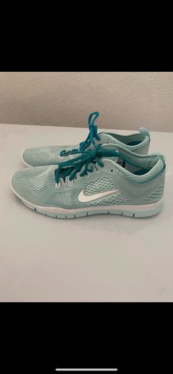 LADIES NIKES