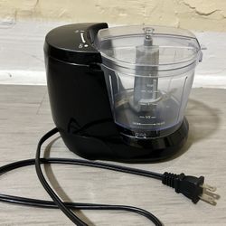 Brentwood Mini Food Chopper – Great Condition – $10 (Orig. $26)