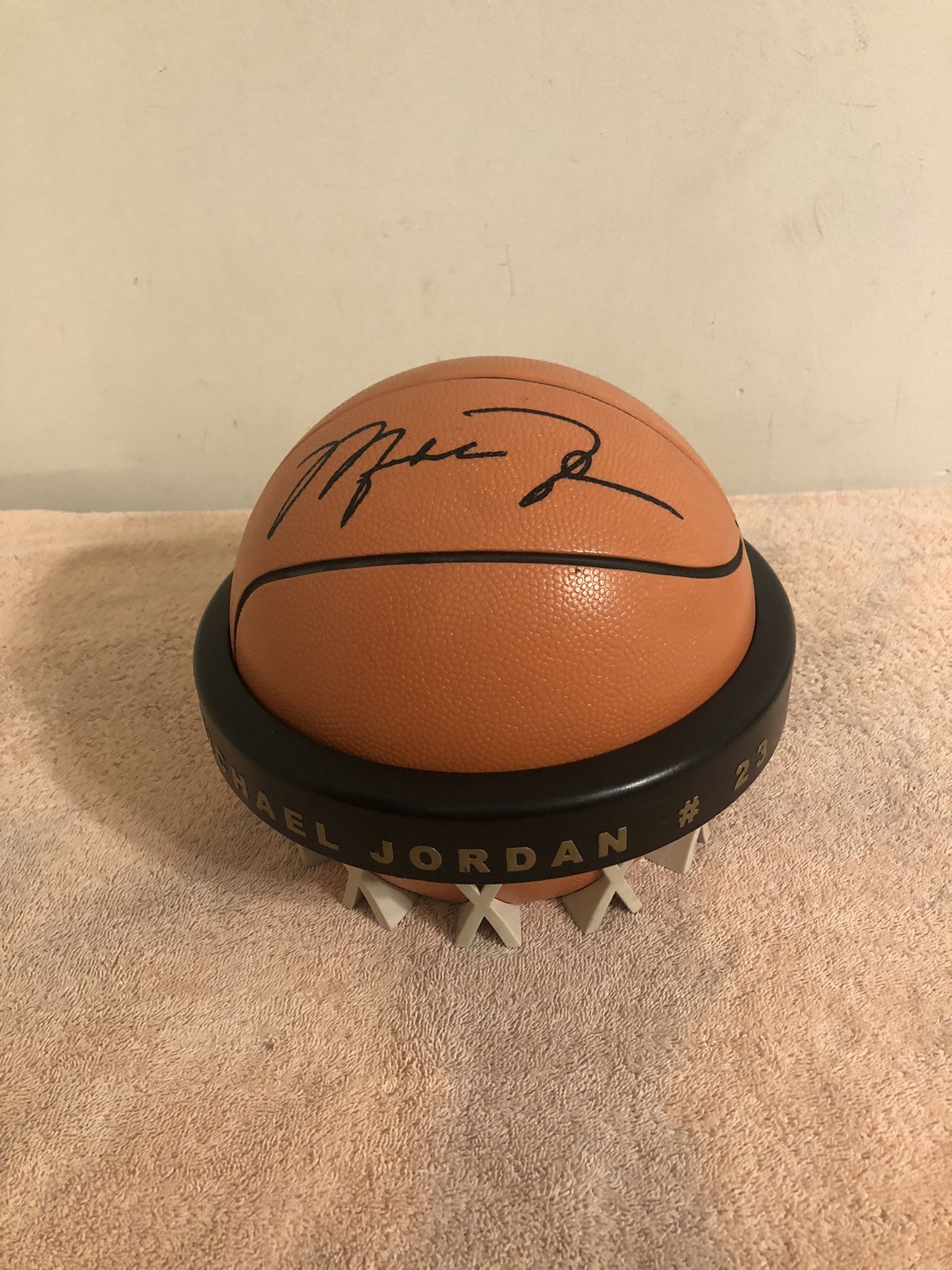 Upper Deck Michael Jordan Animated With Sound Basketball Phone Limited Edition