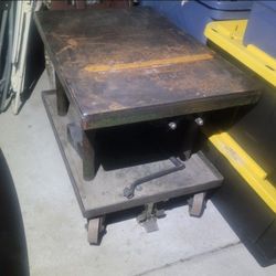 Solid Steel Rolling Cart With Adjustable Crank Up Height. 5,000 Lb Capacity
