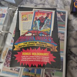 Marvel universe UNOPENED Bonus Holigrams