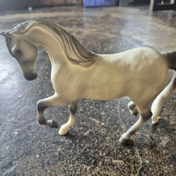Breyer Traditional Series Horse - Sahara - Flea-bitten Grey Arabian Mare