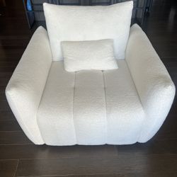 Cream Single Arm Chair 