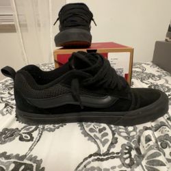 knu skool vans 