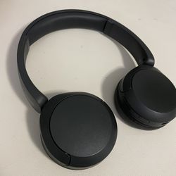 Black Sony WH-CH520 Wireless Headphones