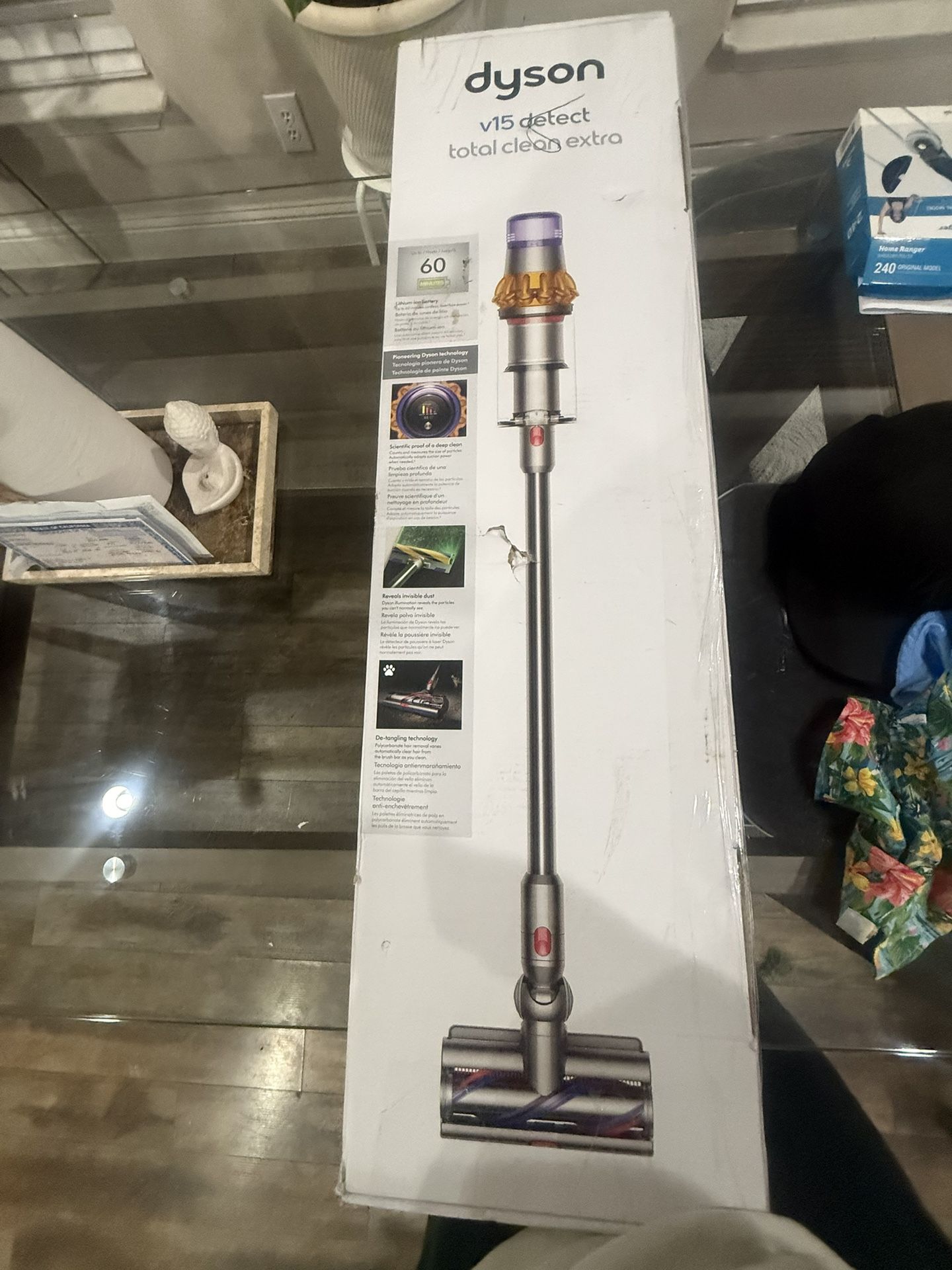 Dyson V15 Detect Total Clean Extra