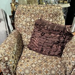 Recliner Sofa Chair With Pillow