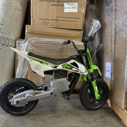 12V Electric Dirt Bike, Kids Electric Motorcycle with 25W*2 Motor, Twist Grip Throttle, Training Wheels, Spring Suspension, Ride on Toy Car for Kids o