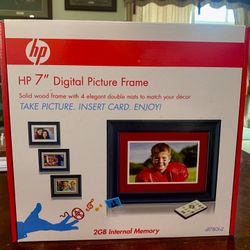 Digital Picture Frame 7”