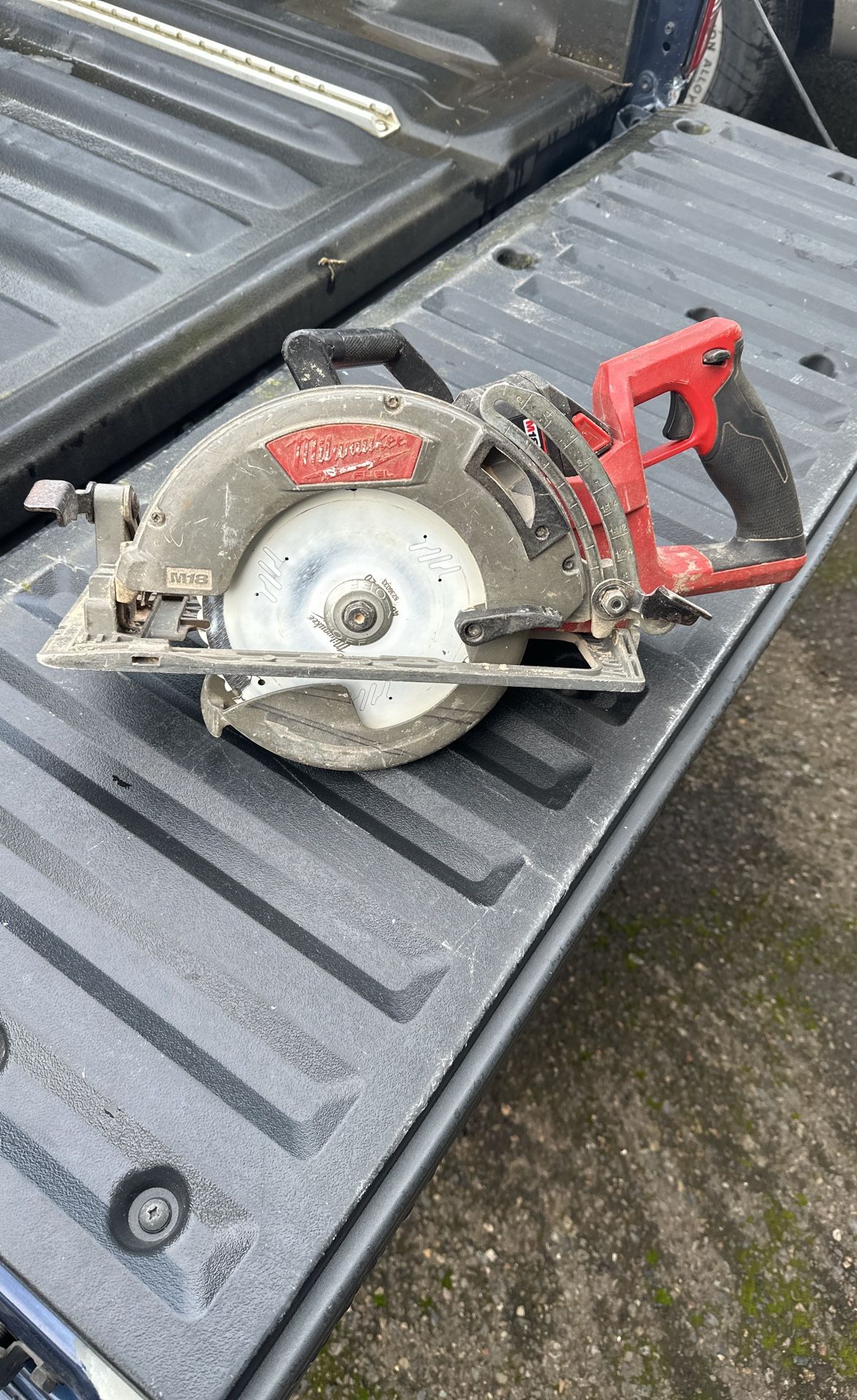 Milwaukee Skill Saw