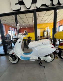 2023 Vespa Justin bieber