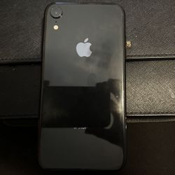 📱 iPhone XR – 256GB – For Sale (Screen Locked)