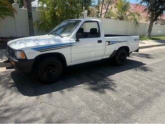 1989 Toyota pick up