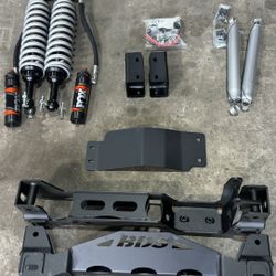 ‼️‼️LIFT HIS TRUCK FOR VALENTINES GREAT DEALS ON LIFT KITS ‼️‼️