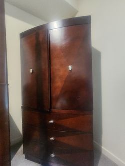 Armoire dresser