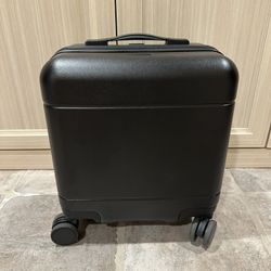CALPAK Hue Mini Carry-On Luggage – Black (Brand New!) 🧳