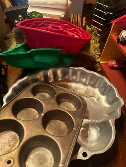 Baking pans
