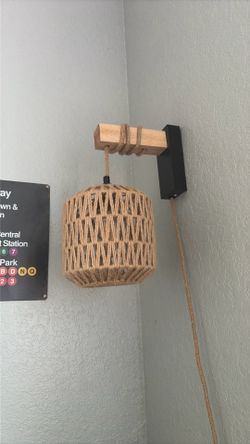 Wall lamp