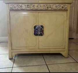 Vintage Henredon Plan 2 by Roy Coleman Asian-style faux goatskin lacquered bar buffet