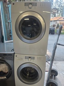 Kenmore  Washer And Dryer Set Electric 30-day Warranty