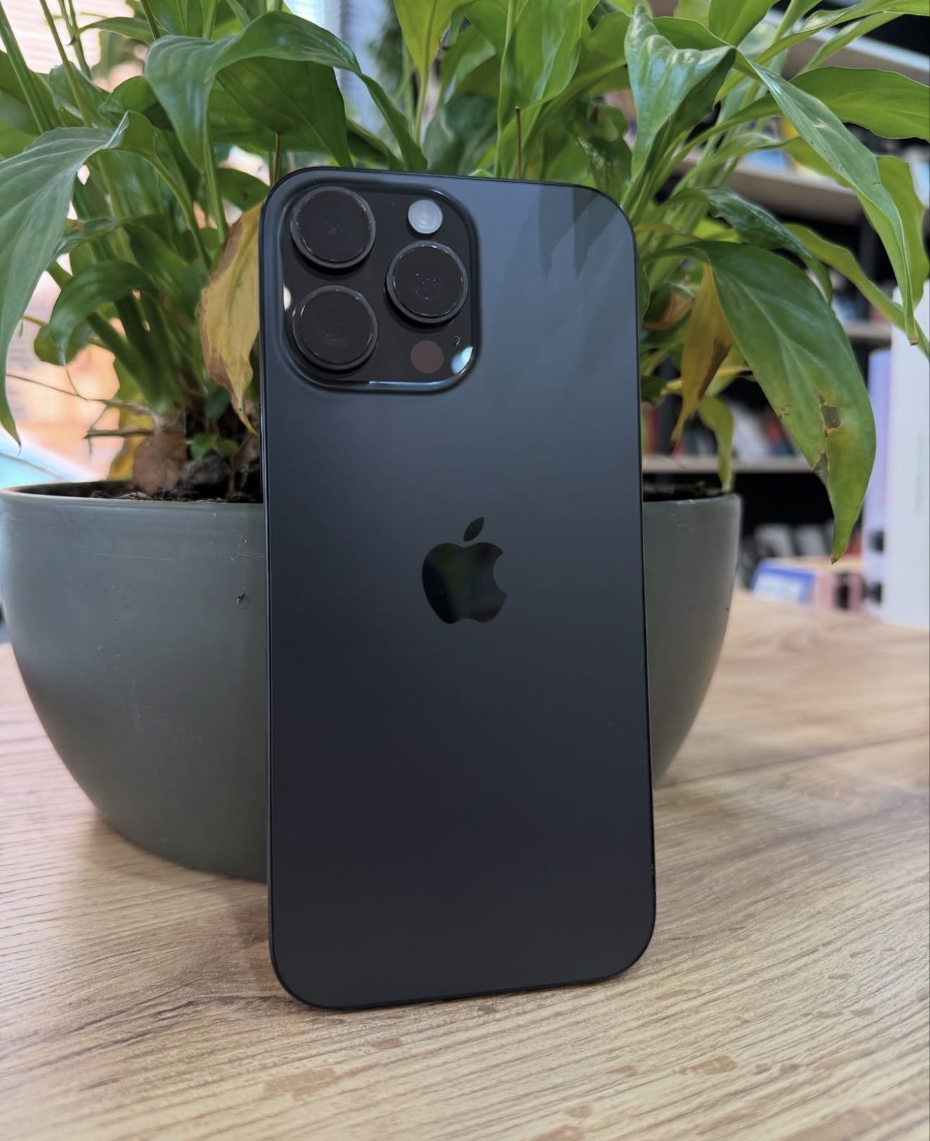 iPhone 16 Promax 256 GB ~ “TMOBILE ONLY”  Mint Condition