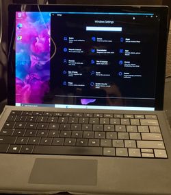 Surface Pro 6 i5-8250U 256gb 8gb Ram