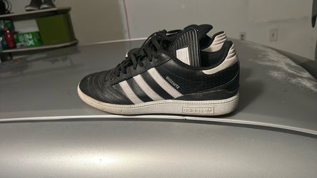 Men’s adidas busentz shoes size 10