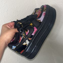 NIKE VANDAL 2K LX FLORAL