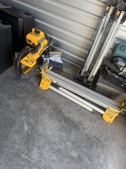 DEWALT CORDLESS SLIDING MITER SAW