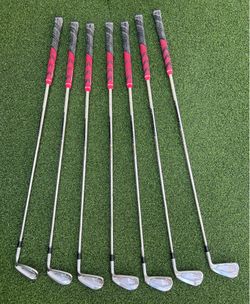 Srixon ZXi5 Irons 5-9, P and A