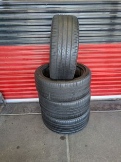 285/40R23 Pirelli Scorpion ms ā Set of 4 8/32 Tread