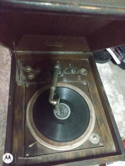 Silvertone Vintage Turntable Record Player