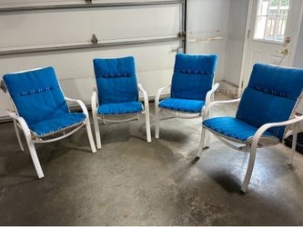 Aluminum Patio Chairs w/Cushions