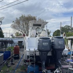 Barco Marca Róbalo Del 1997 Con Dos Yamaha De 2006 Co 690 Hora En Perfecta Condición Listo Para El Agua Ancle Eléctrica Bote Recién Pintado