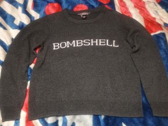 Victoria's Secret Bombshell Sweater Size Large