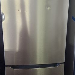 Top and bottom refrigerator