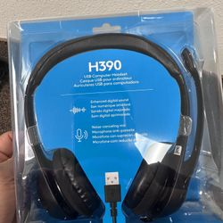 Logitech USB Headset H390 with Noise Cancelling Microphone 