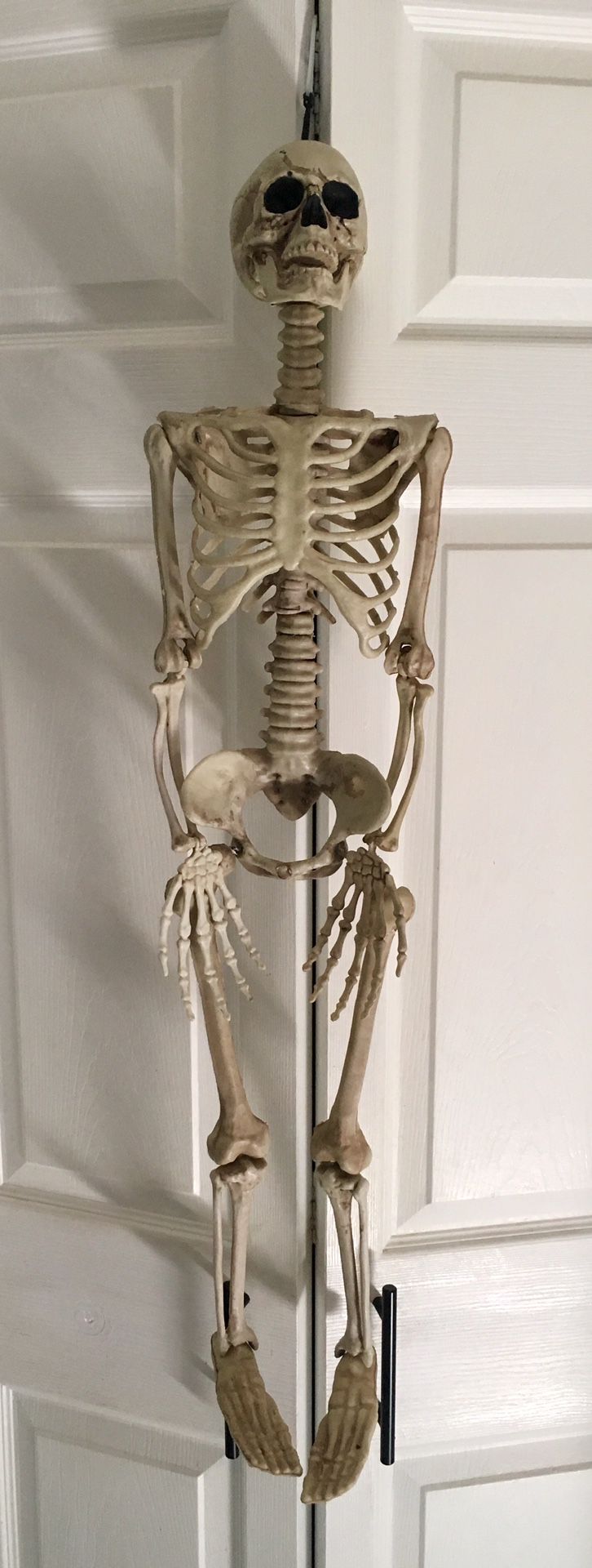 3ft Hanging Skeleton Figure for Halloween Decor