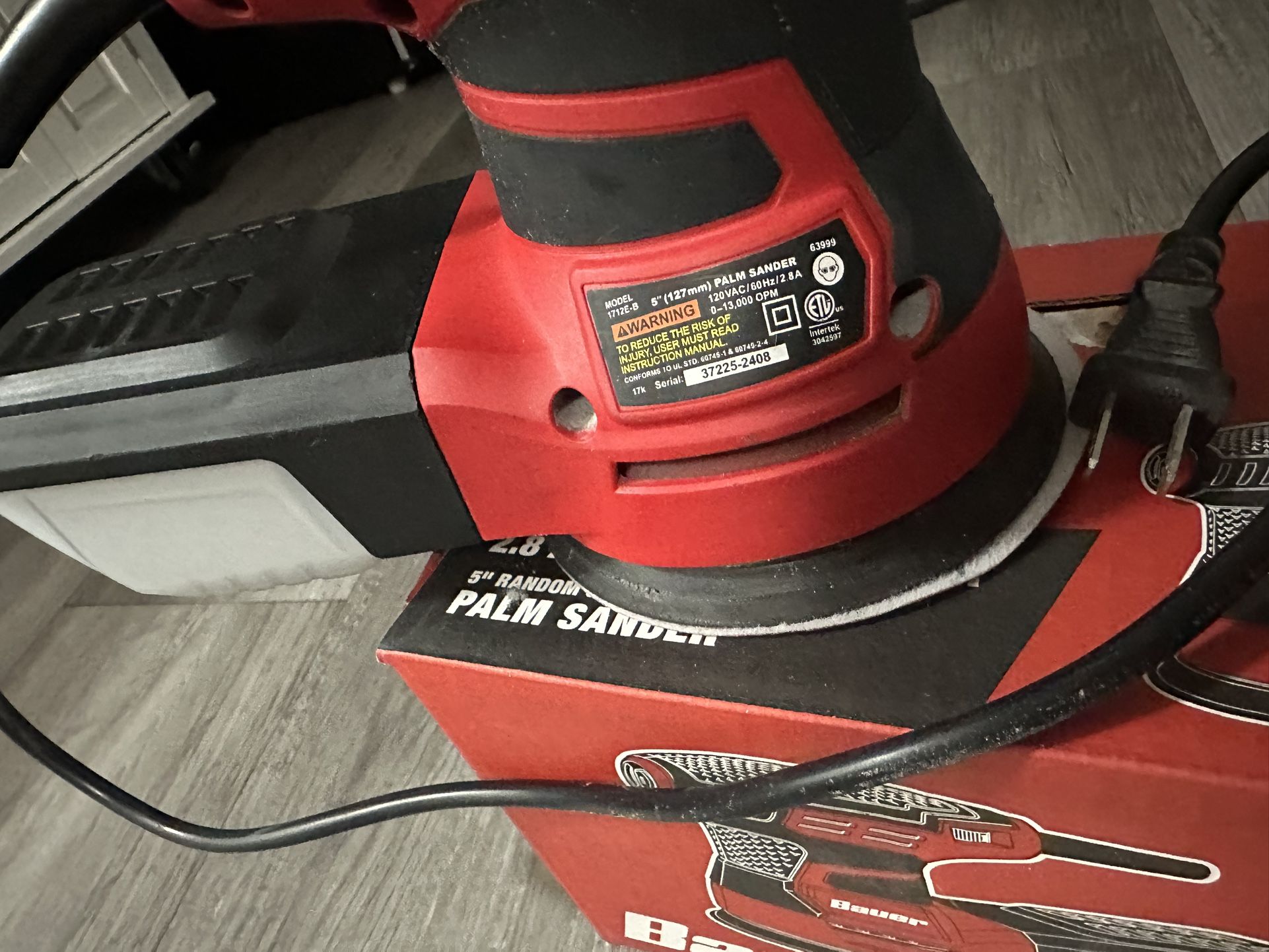 Palm Sander Fairly New With Box