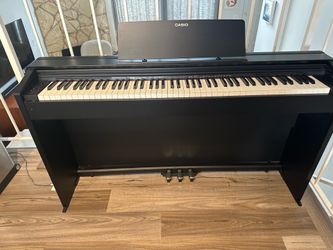 Pristine Keyboard Piano
