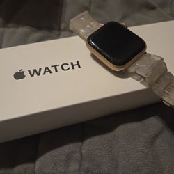 Apple Watch Series 4 (44mm)