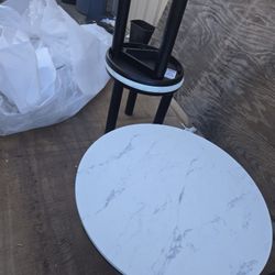 3pc WHITE TOP COFFE TABLE 