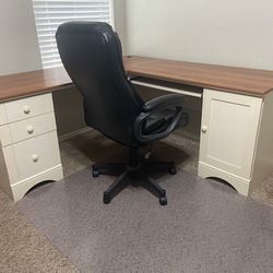 Beautiful Desk, Like new