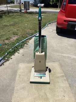 Hoover Concept one vintage vacuum with autodrive and self winding power cord