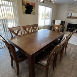 Costco, 9 piece - Wooden Dining Table Set