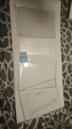 MacBook Air 13.6" Clear Case