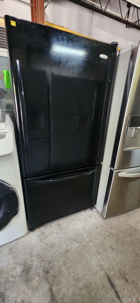 Whirlpool,Refrigerator Top And Bottom Works Good, 