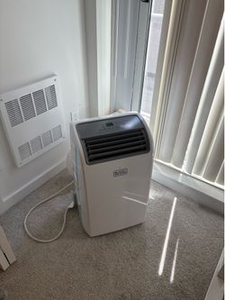 Portable AC for sale! 14K BTU..Cool down today!
