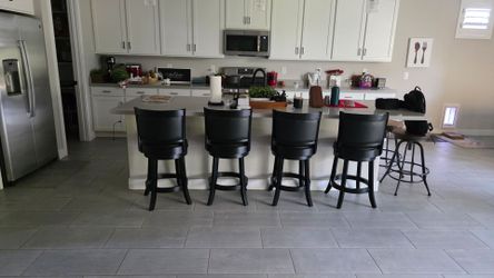 Set of 4 Black Swivel Bar Stools