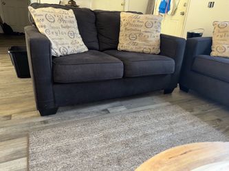 Couche set with decor pillows